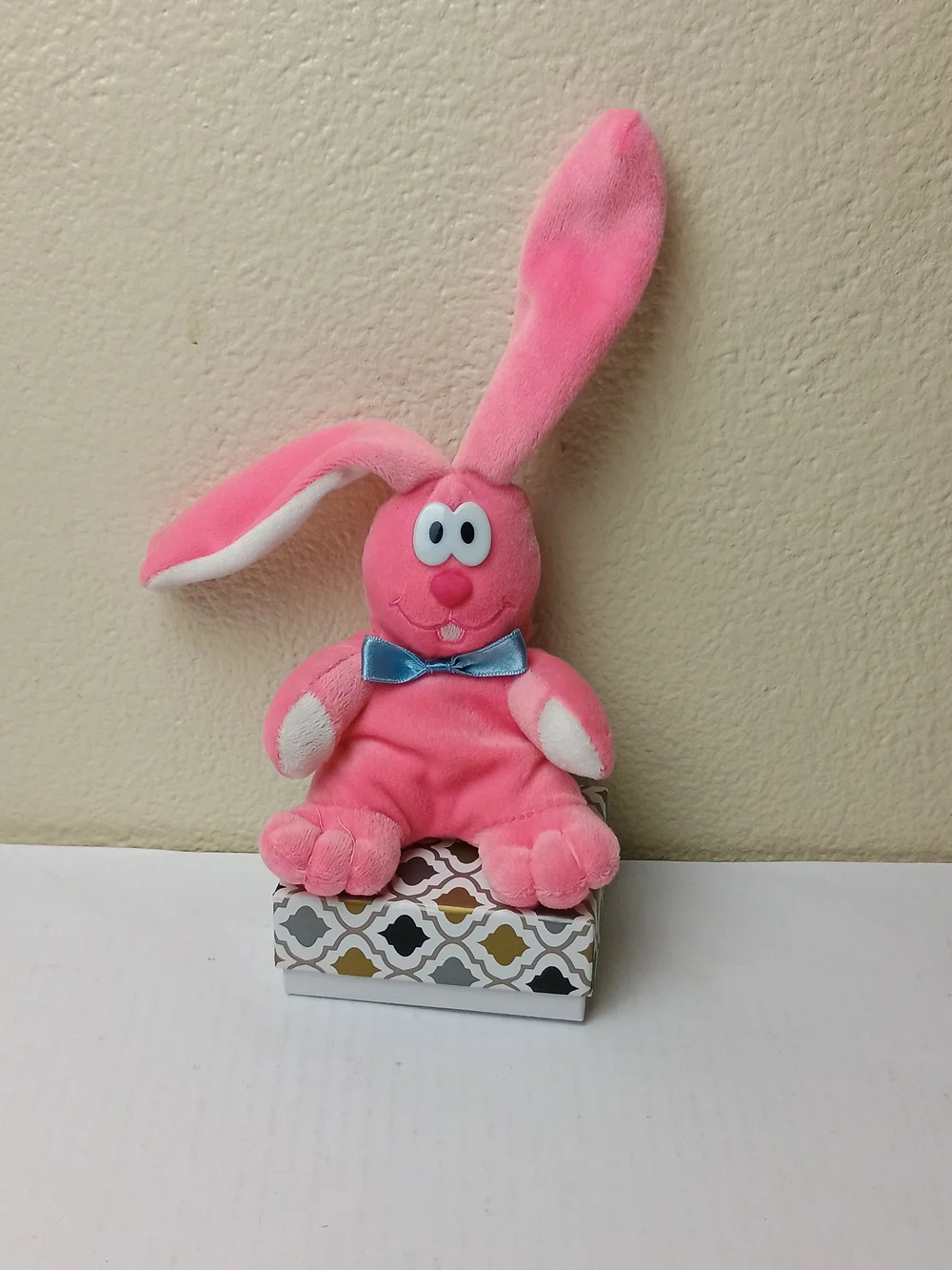 Dandee Spring Retired Beans Hopster Plush Pink Bunny Toy with Blue Bow